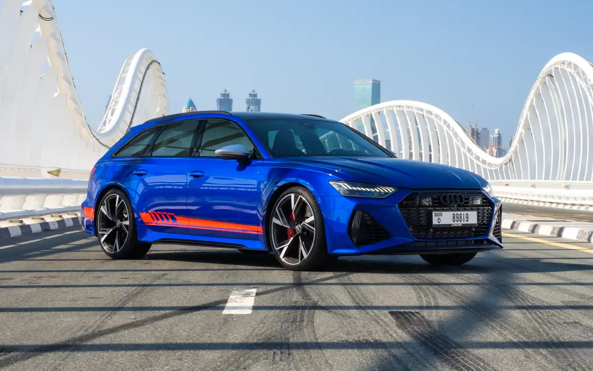 Rent Audi RS6 in Dubai