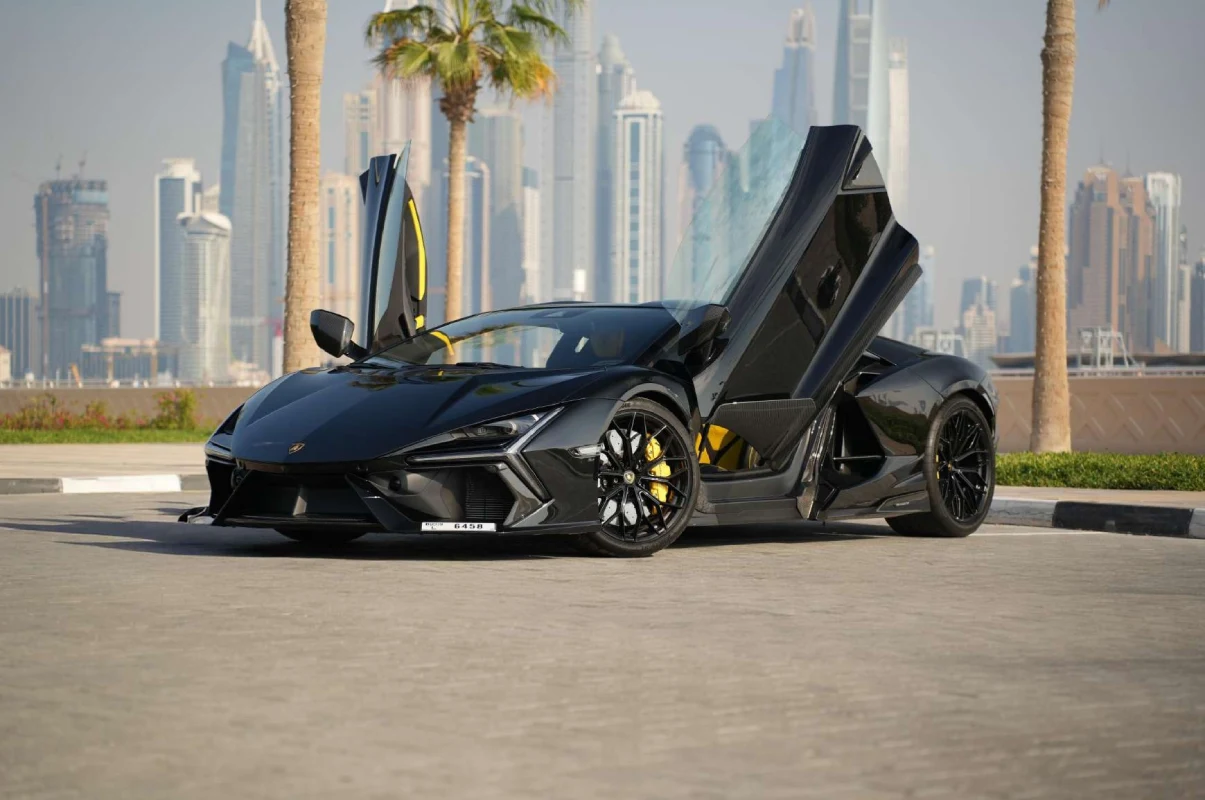 Rent Lamborghini Revuelto in Dubai