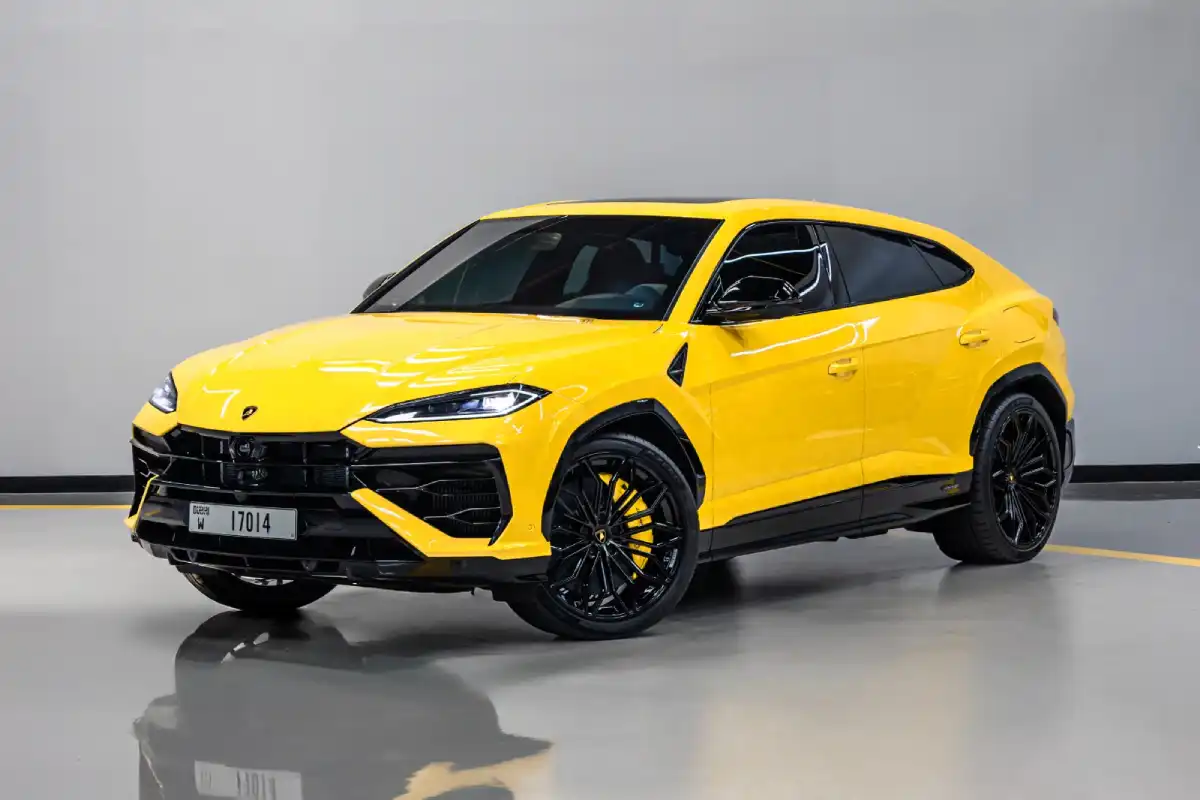 Rent Lamborghini Urus in Dubai