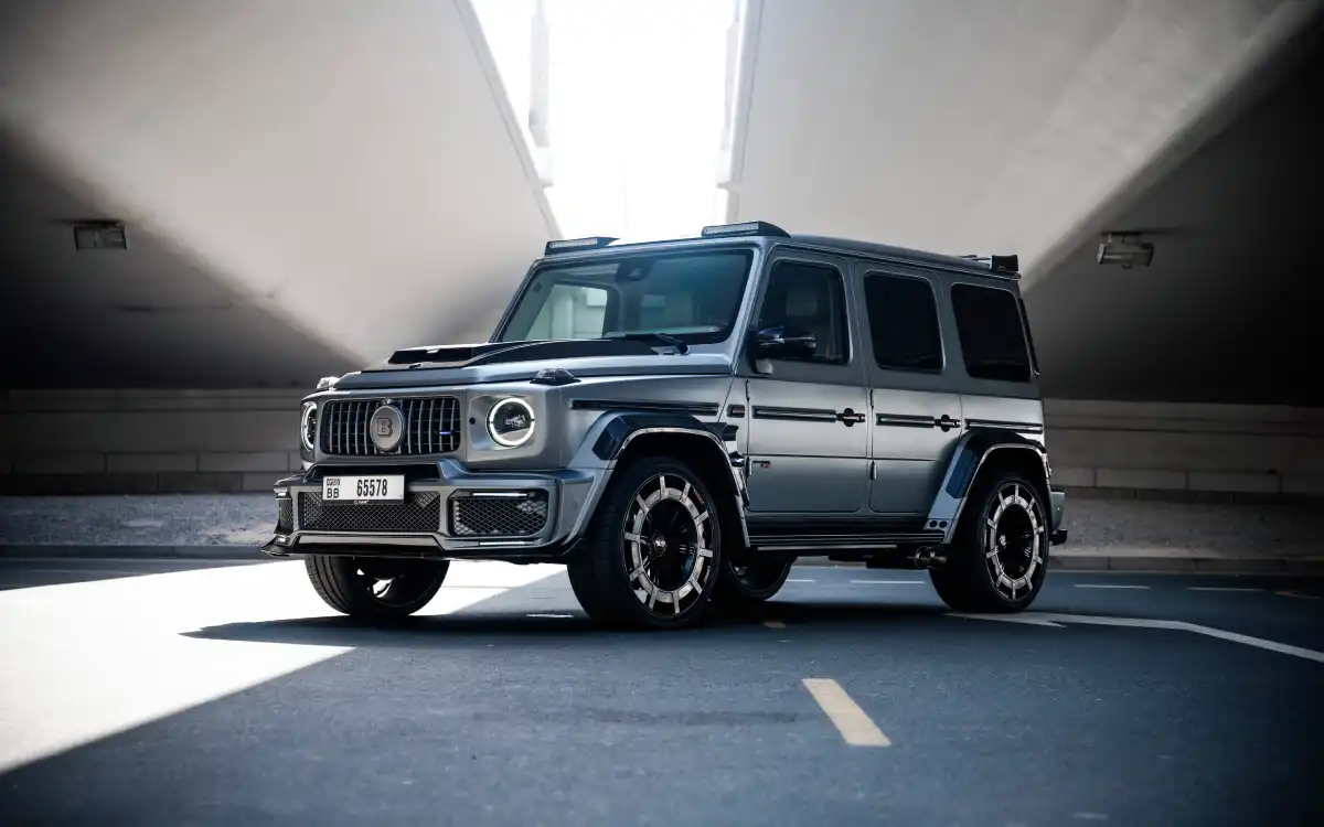 Rent Mercedes G800 Brabus in Dubai