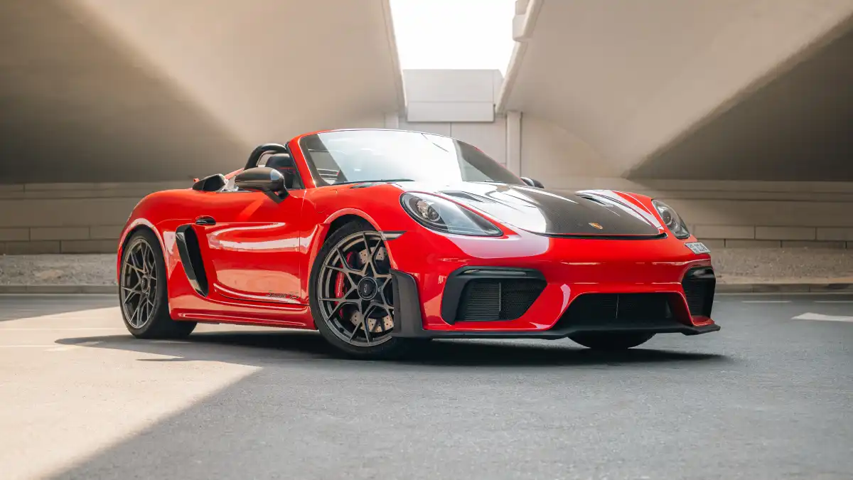 Rent Porsche 718 Spyder RS in Dubai
