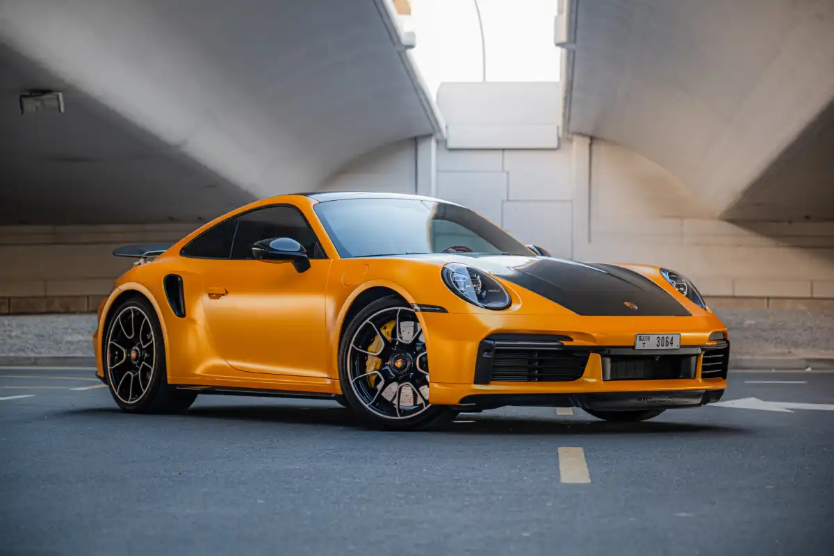 Rent Porsche 911 Turbo S in Dubai